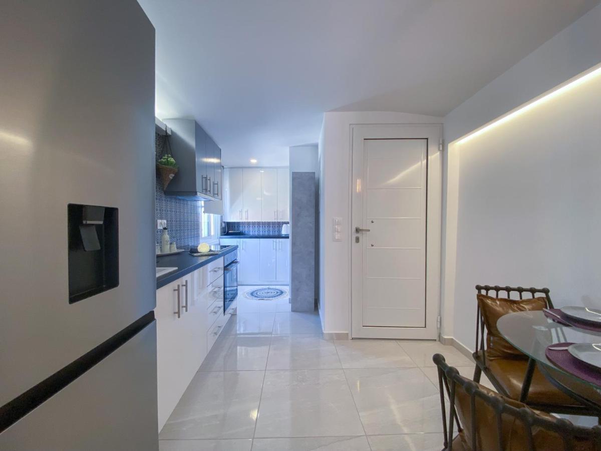 Camara Suite Poros Town Exterior photo